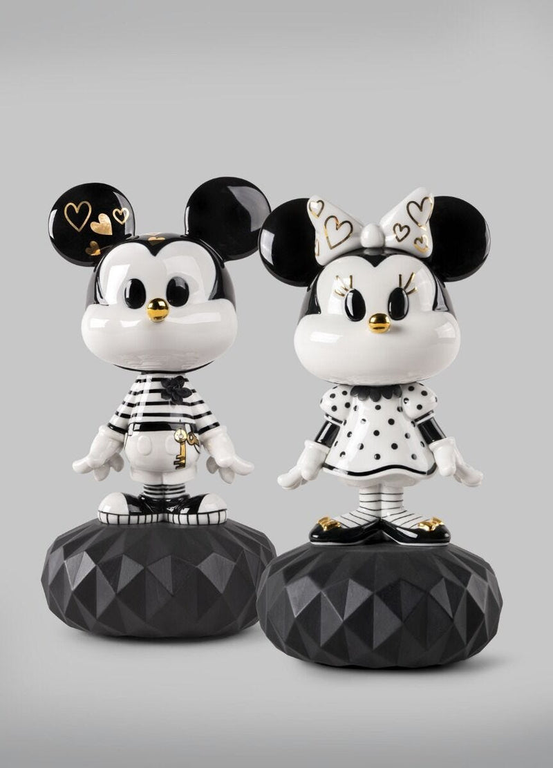 Minnie - Black & White Sculpture