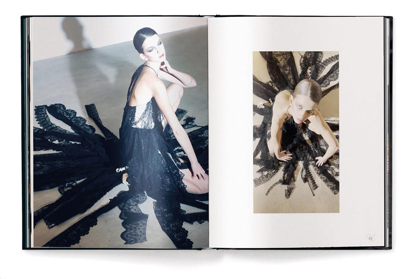 Book - The Black Book: Fashion, Styles & Stories