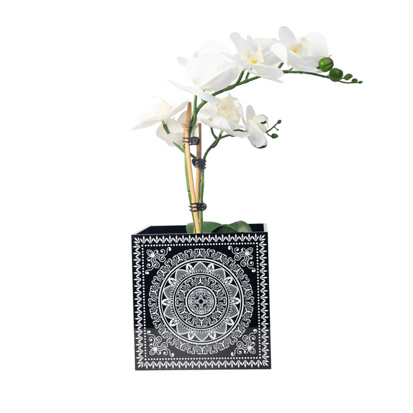 Single Flower Vase - Black and White Royal Pattern