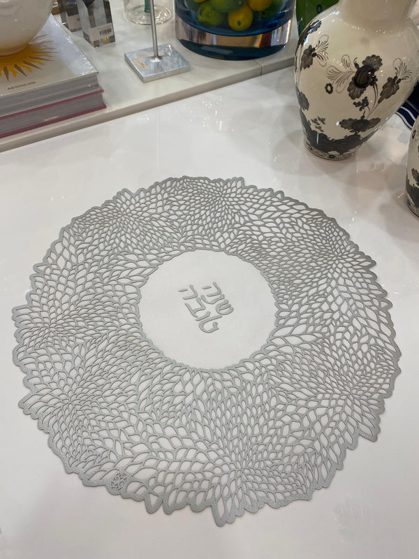 Blessing - Challah Cover Shana Tova Bloom Round Silver / White