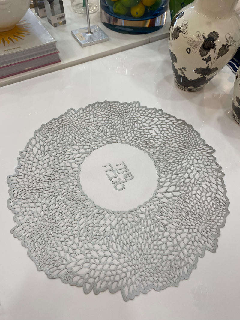 Blessing - Challah Cover Shana Tova Bloom Round Silver / White