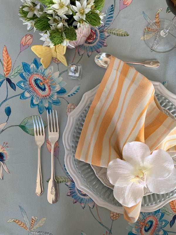 Flower - F14 Tablecloth 122"x60"