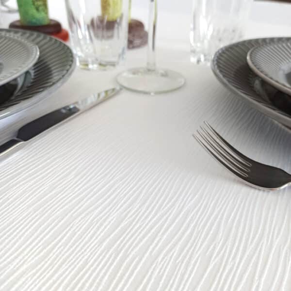 Castellana - White Nappe Tablecloth 70"x70"