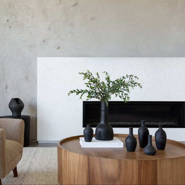 Nora - Noir Vase