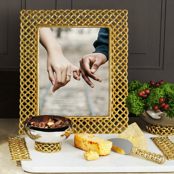 Love Knot - Gold Nut Dish