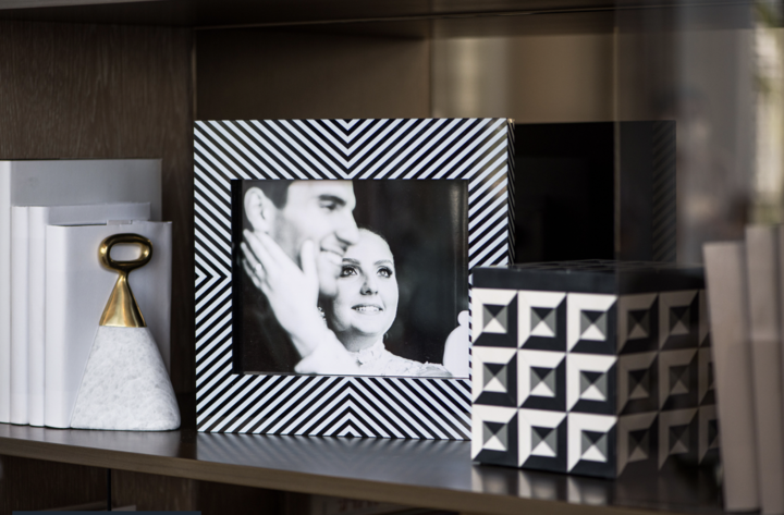 Photo Frame Stripes - Black