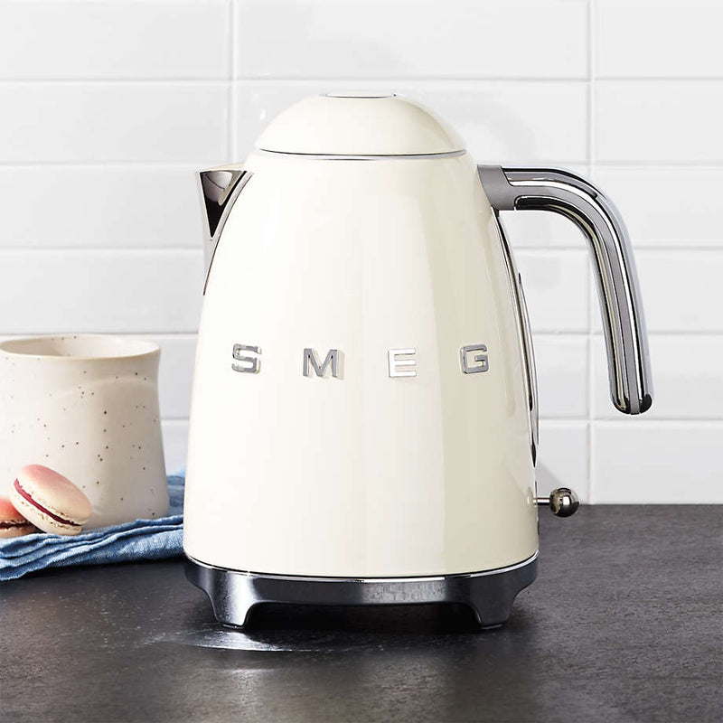 Retro Style - Electric Kettle Cream Glossy