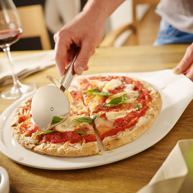 Daily Line Specials - Pizza Cutter